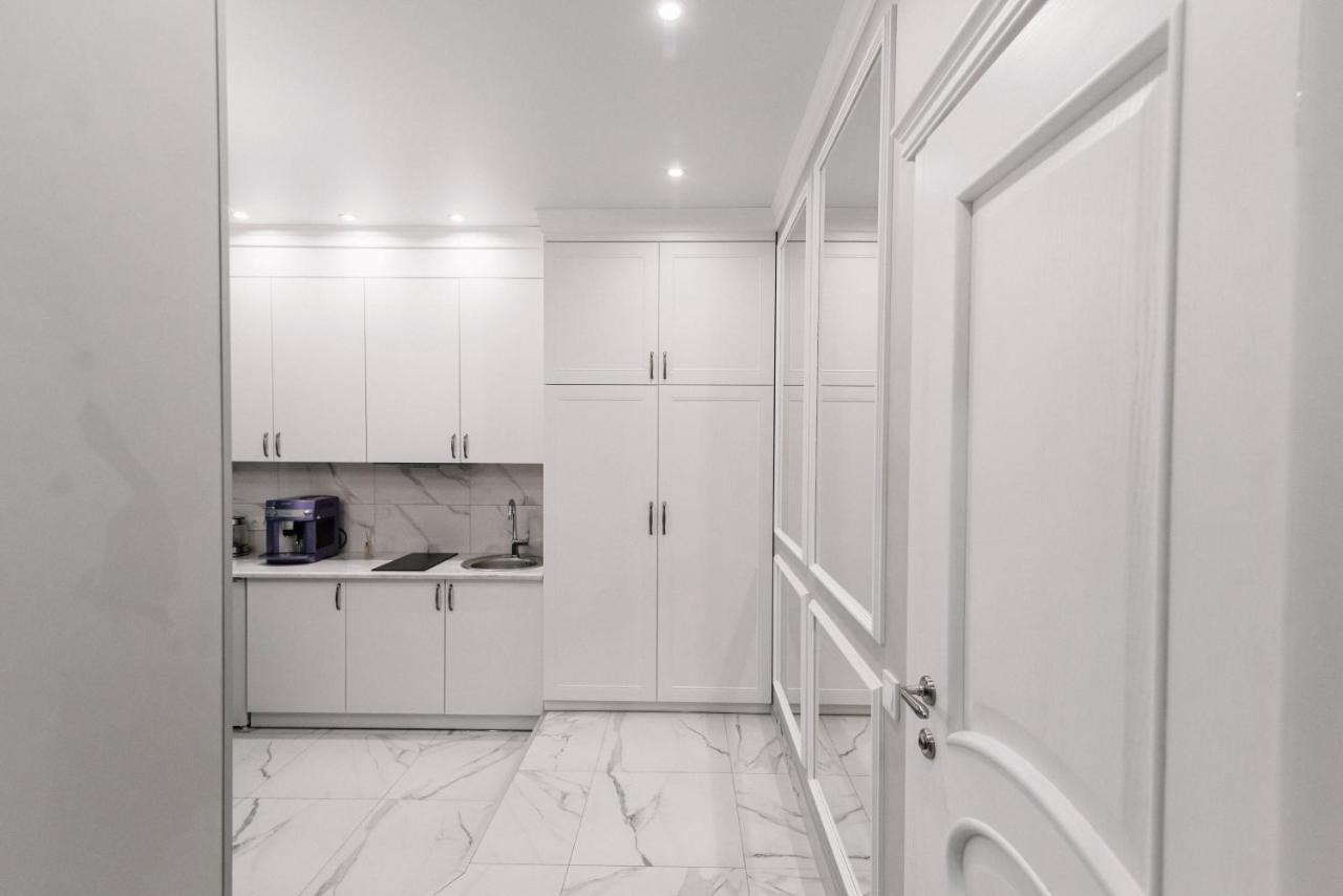 Royal Tower Vip Smart Apartments 1 Kiev Eksteriør bilde